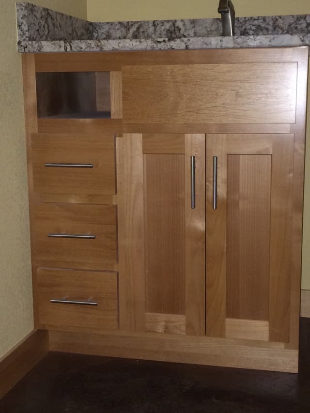 Bathroom vanity